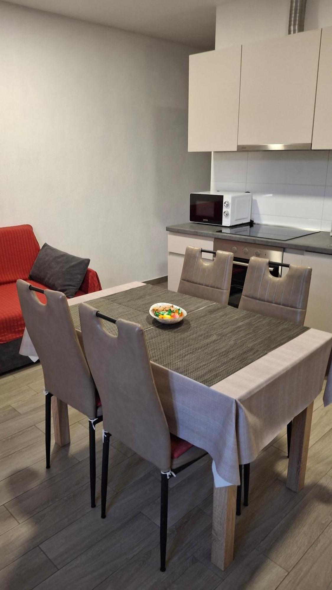 Apartment Neva Split With Free Private Parking Space Eksteriør billede