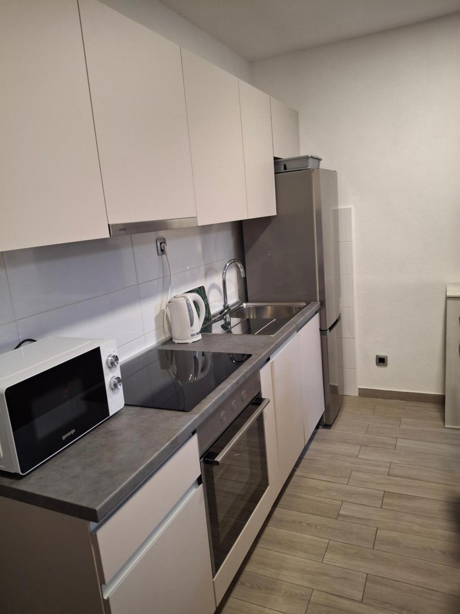Apartment Neva Split With Free Private Parking Space Eksteriør billede